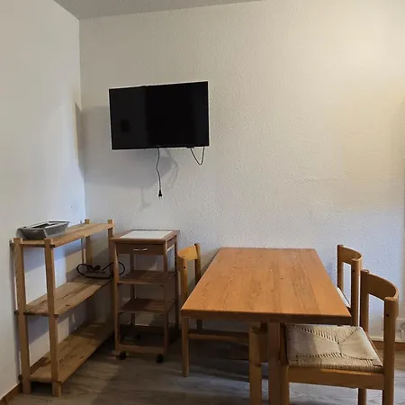 Apartment Divisible Avec Terrasse, Proche Centre Et Pistes - Fr-1-181-2541