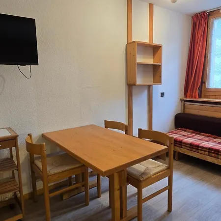 Divisible Avec Terrasse, Proche Centre Et Pistes - Fr-1-181-2541 Apartment